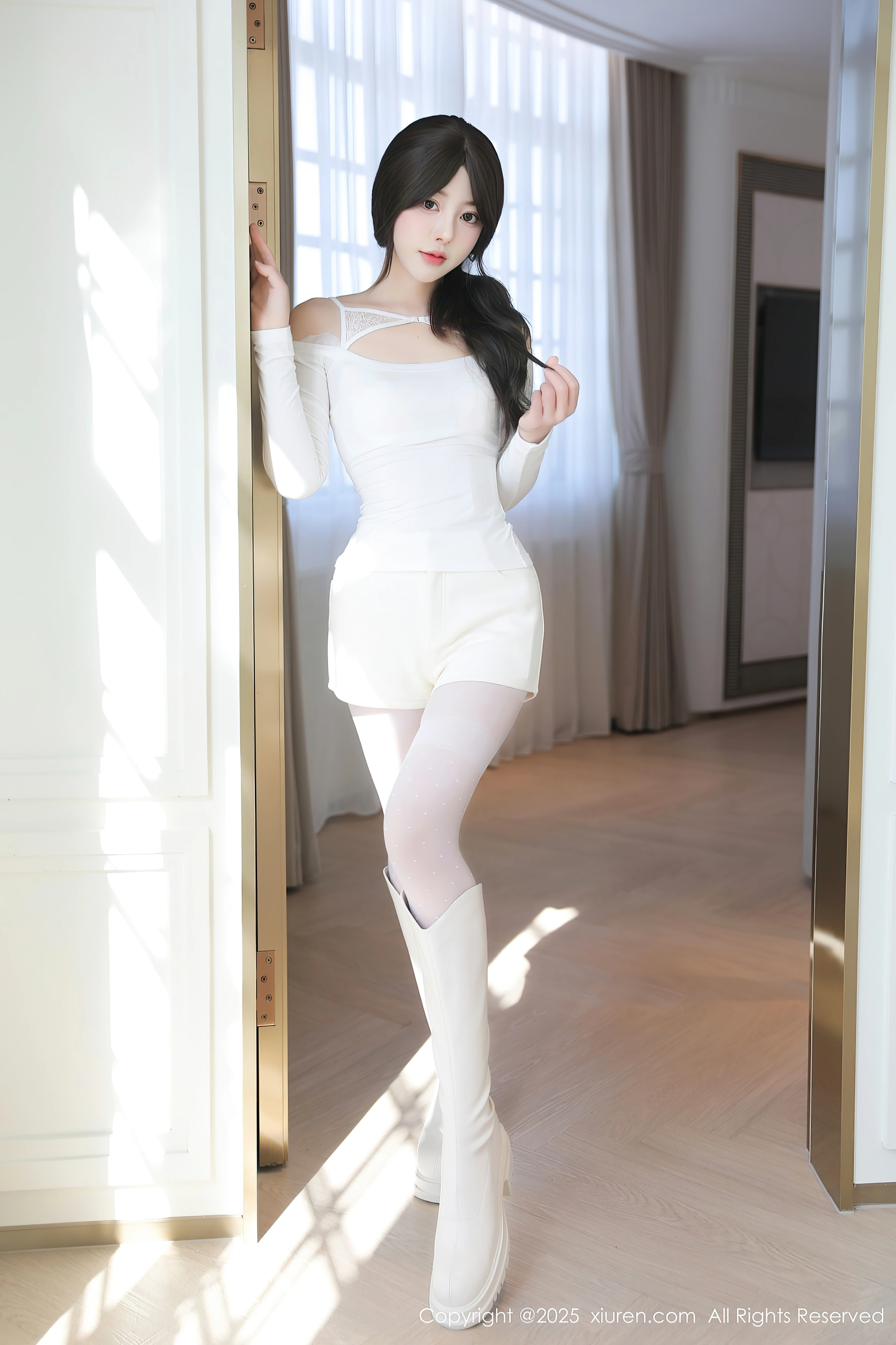 [Xiuren秀人网]2025.02.14 NO.9887 桃妖夭 1